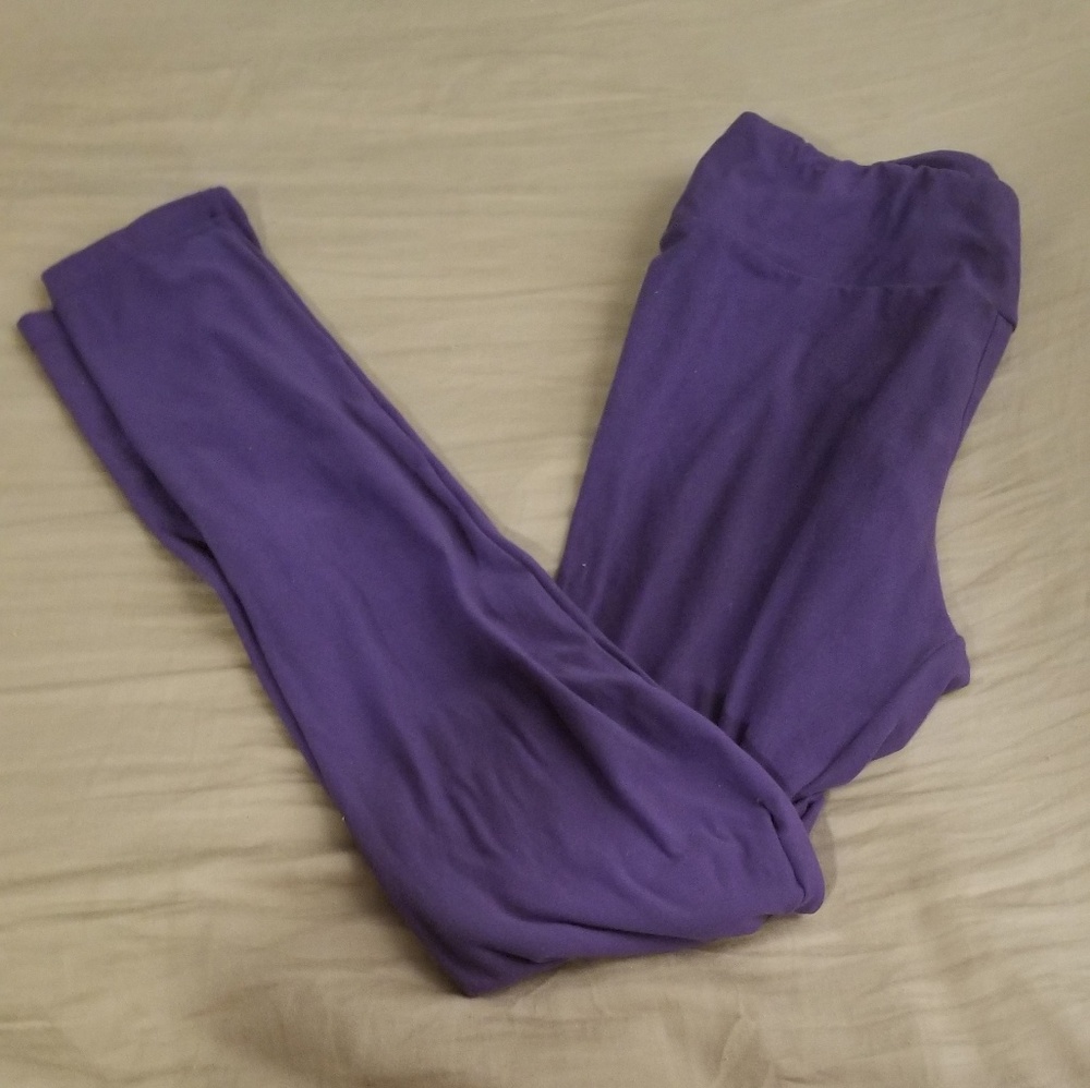 Like New LuLaRoe OS Solid Medium Purple Leggings